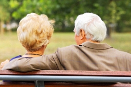 Почему подняли пенсионный возраст?