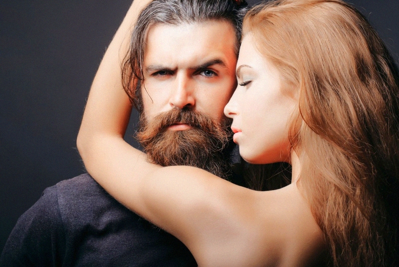 11 способов для усмирения ревности мужчины.