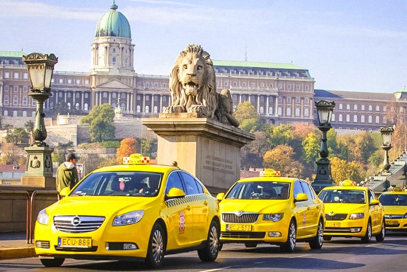 Сколько стоят услуги такси в разных городах мира?