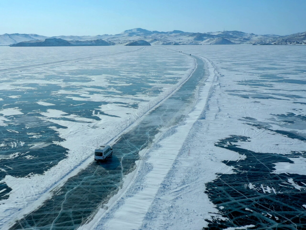Дорога по льду Байкала | Проект «УЮТ КОЧЕВНИКА» от группы «ГРОТ»