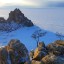 Скала Шаманка на озере Байкал