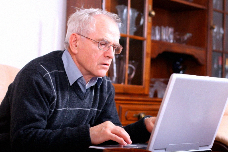 Как пенсионеру узнать размер своей пенсии через интернет?