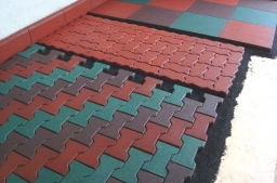Плитки из резины - новый отделочный материал для улицы!