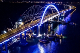 Часть Крымского моста перекроют 20 июля в связи с противопожарными учениями
